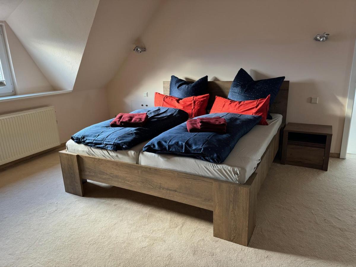 205 Qm "Traumtor" Mit Sauna, Whirlpool, Kamin Und 3 Terrassen Mit Blick In Die Boehmisch Saechsische Schweiz เดรสเดน ภายนอก รูปภาพ